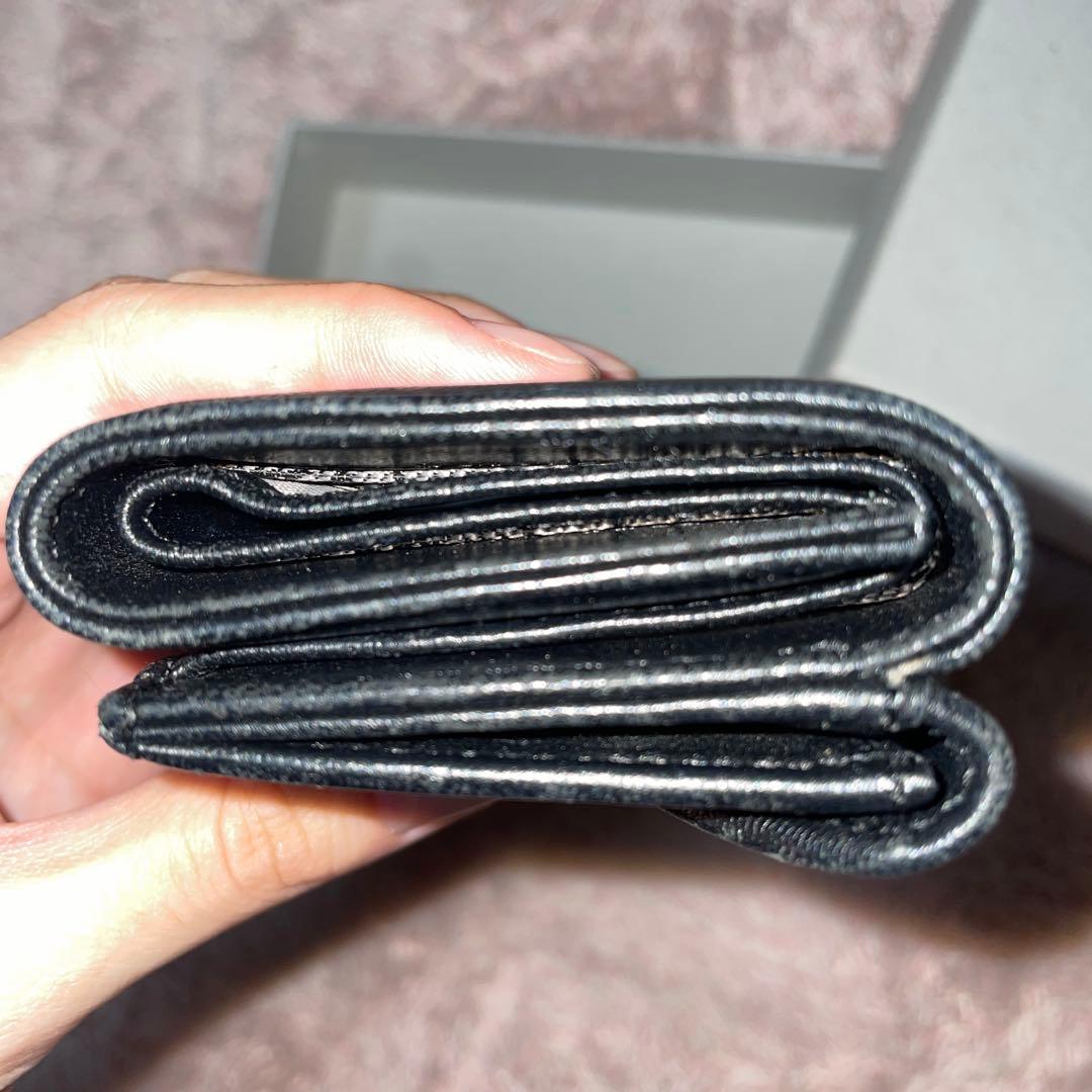 ヴィヴィアン　三つ折り財布　黒　ブラック