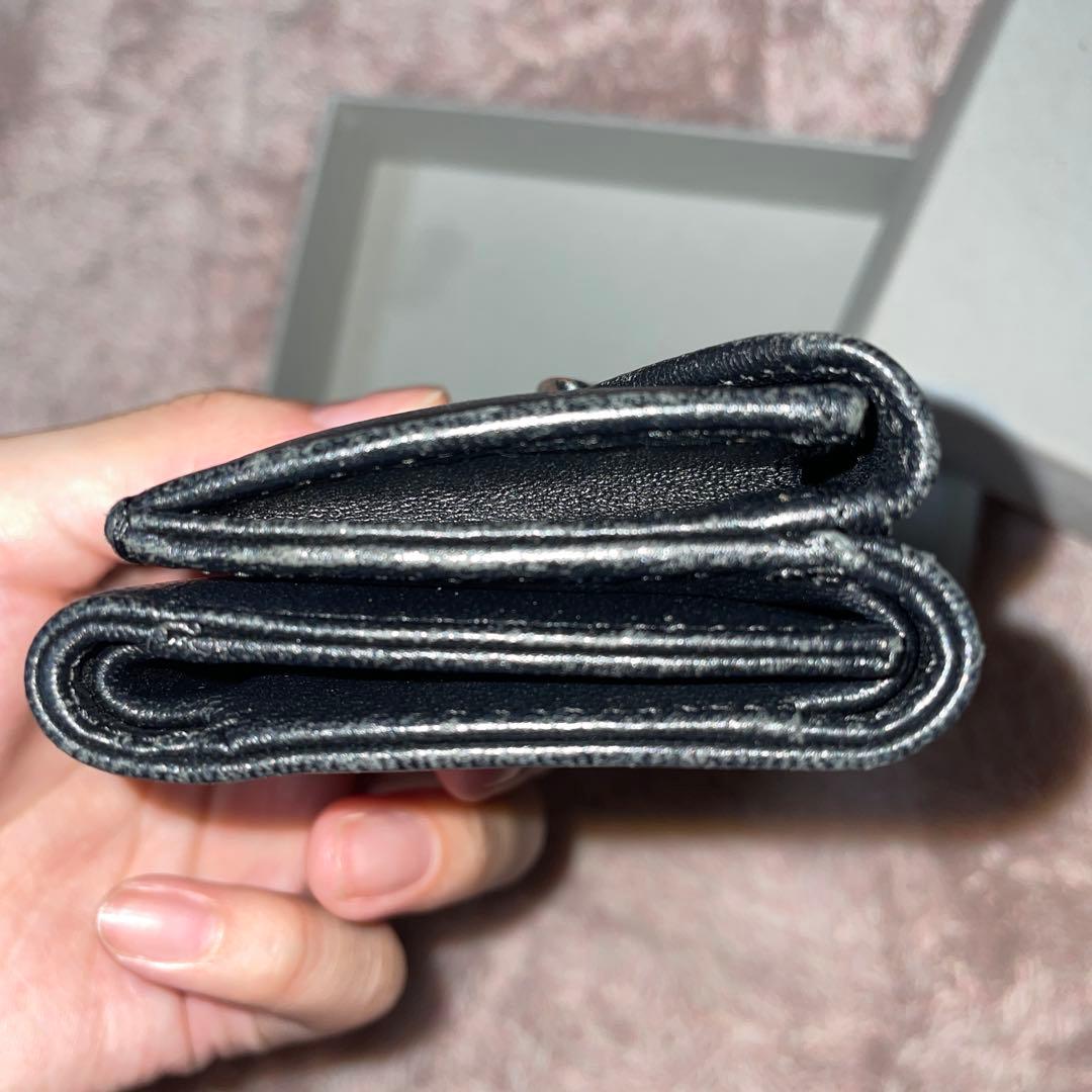 ヴィヴィアン　三つ折り財布　黒　ブラック