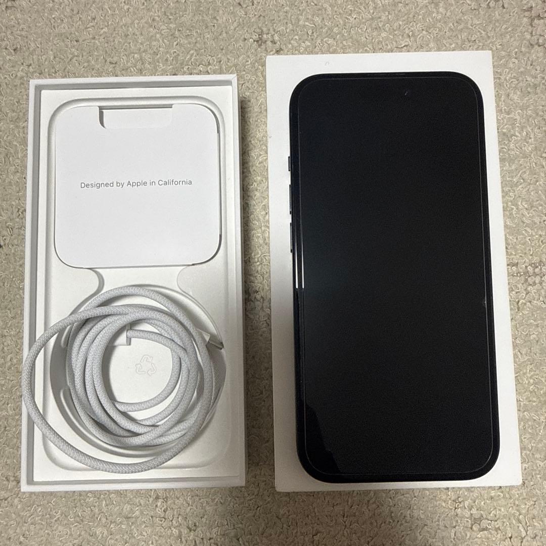 Apple iPhone 15 128GB ブラック SIMフリー