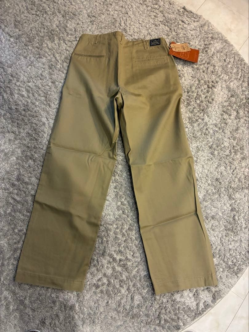 Studio Dartisan ベージュ チノパン