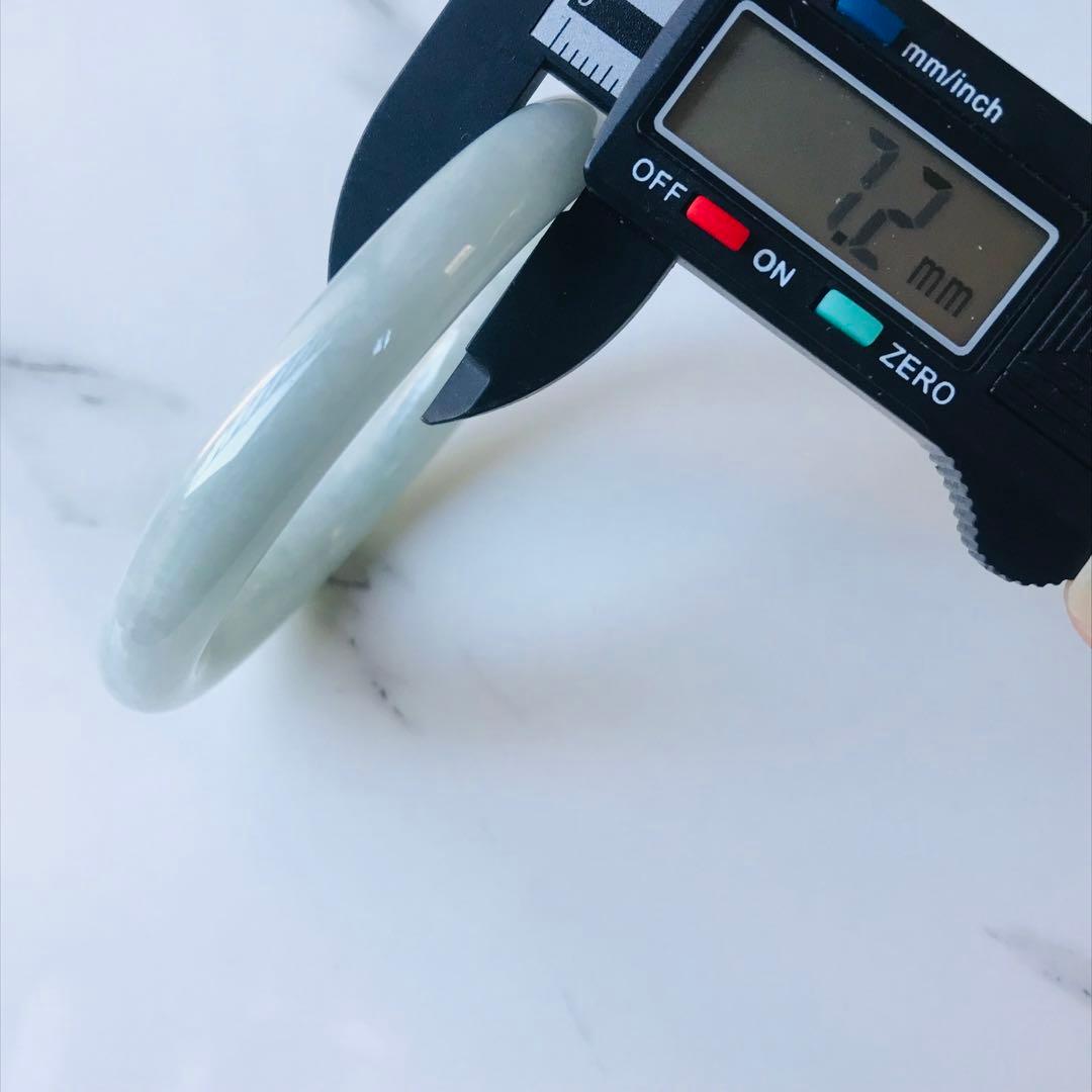 ※専用【B810-047】翡翠　ヒスイ　バングル　ミャンマー産　53.5mm