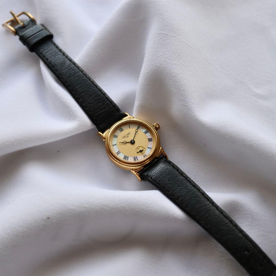 CELINE ローマン スモセコ ラウンド シェル レディース腕時計 1382