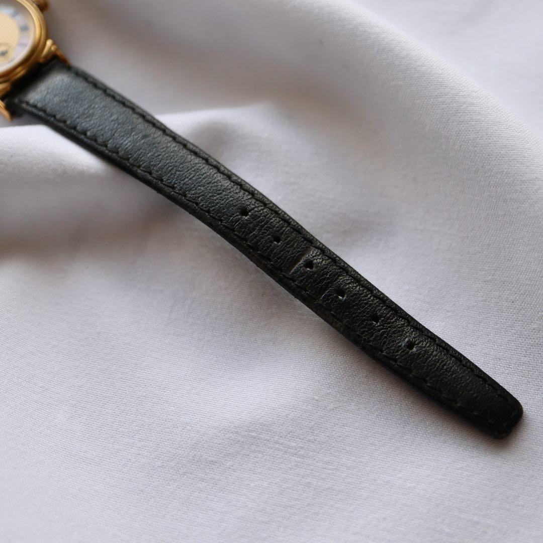 CELINE ローマン スモセコ ラウンド シェル レディース腕時計 1382