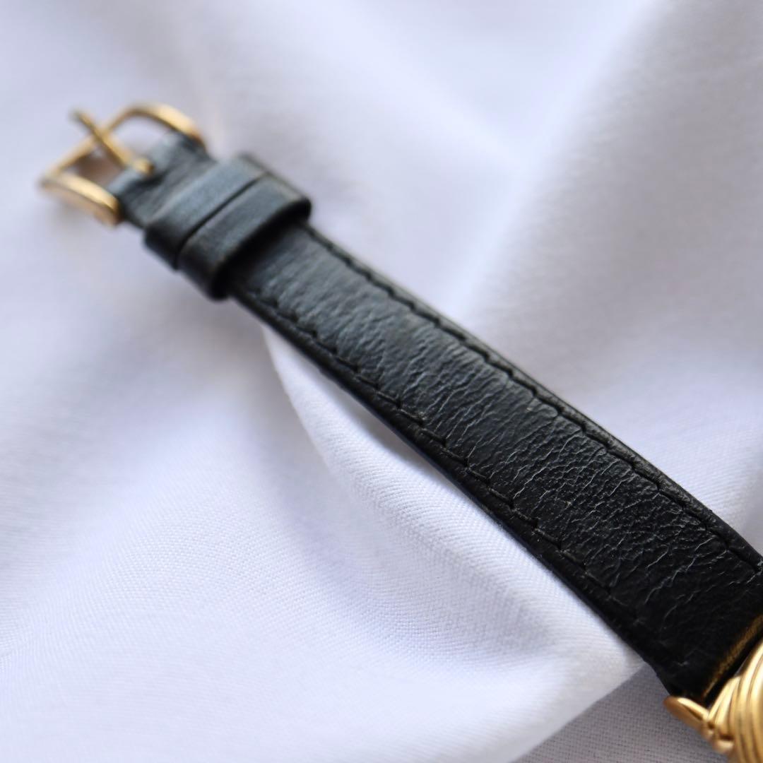 CELINE ローマン スモセコ ラウンド シェル レディース腕時計 1382