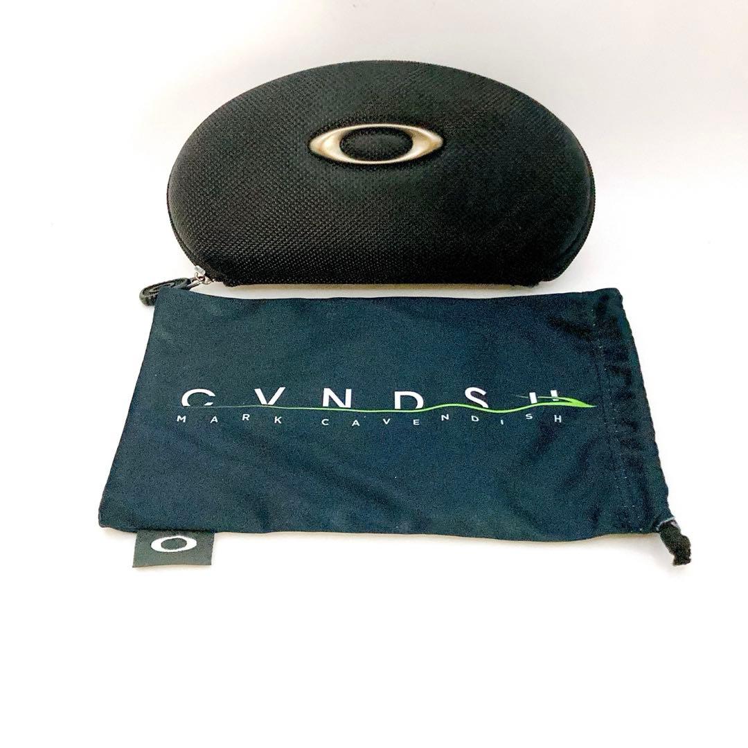 OAKLEY✨JAWBREAKER サングラス　ブラック×ホワイト　ミラーレンズ