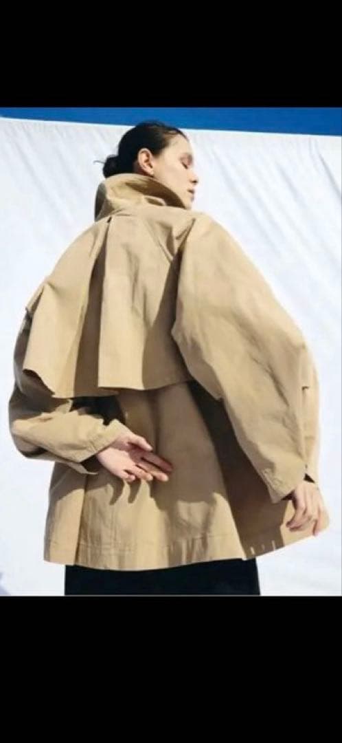 ゆう【美品・クリーニングタグ付】CLORE+クロレクロスオーバートレンチ