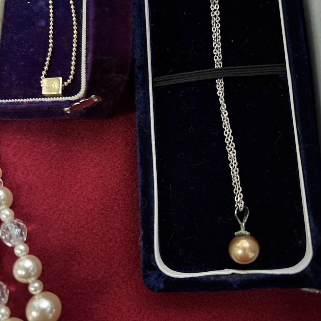 倉*二様 生前整理　遺品整理　多彩なデザインのアクセサリー✨材質不明