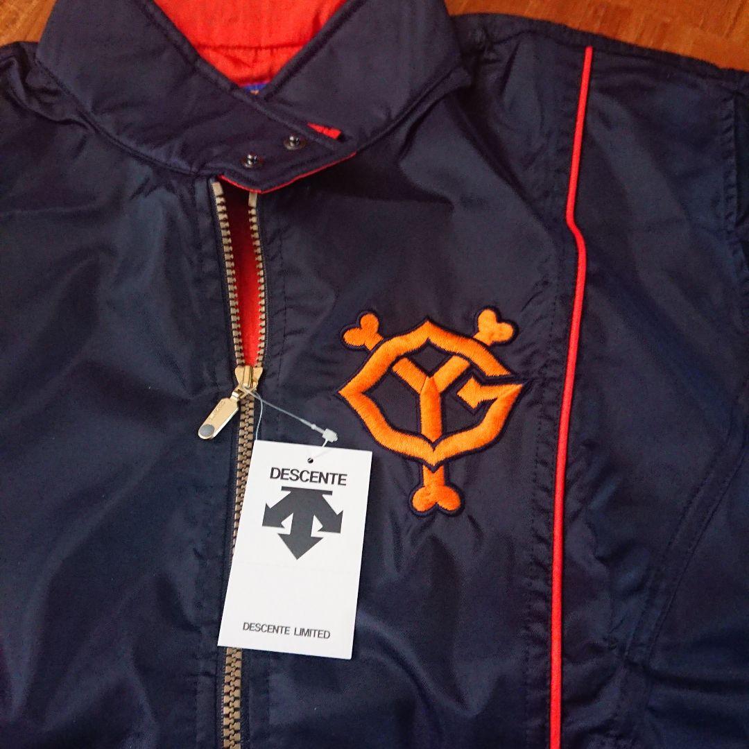 D*i様 5×【未使用】東京読売ジャイアンツ デサント製 ウインドブレーカー〈M