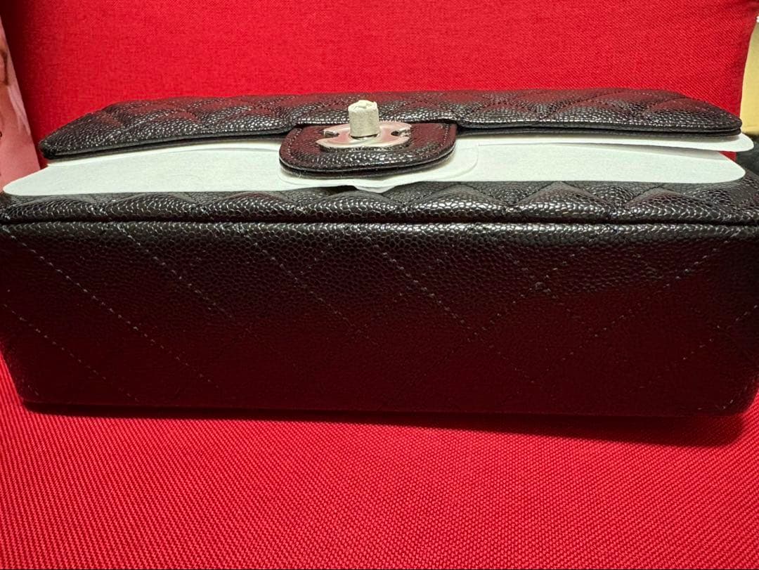 人気!!CHANELシルバーキャビアスキンバッグノベルティ