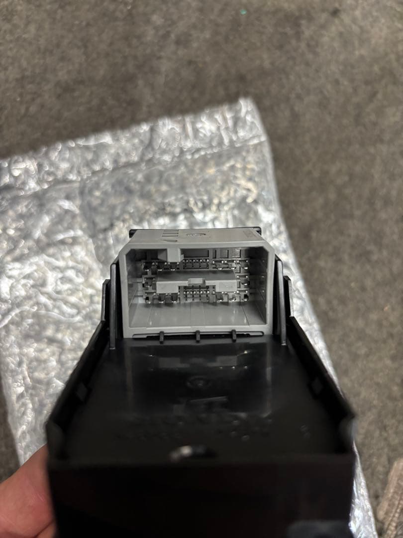 ホンダ　N-BOX JF1 パワーウィンドスイッチ 新品