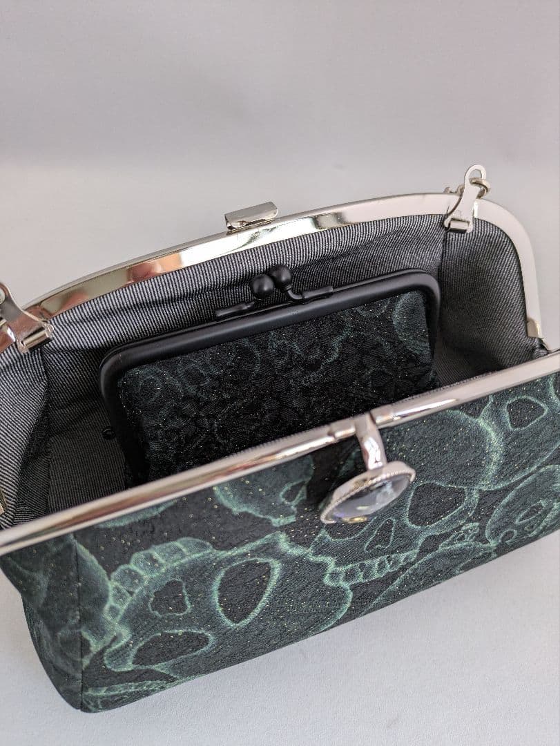 さくらんぼ様ご予約　　　　　　　京友禅　くし型ポーチがま　 グーススネークがま口