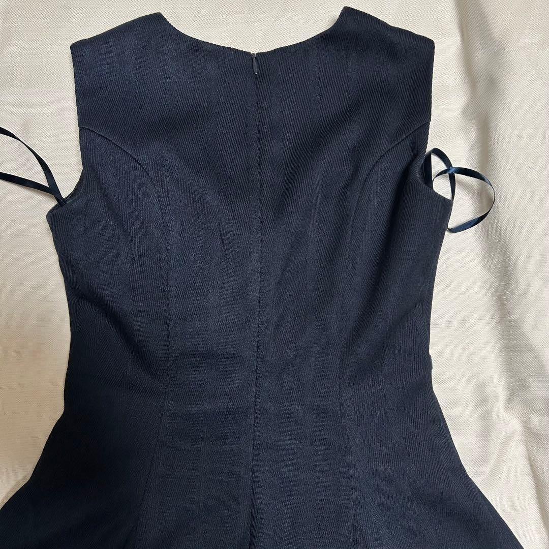 SサイズDEA. ディアバイローブドフルール ノースリーブベルトデザインチュール