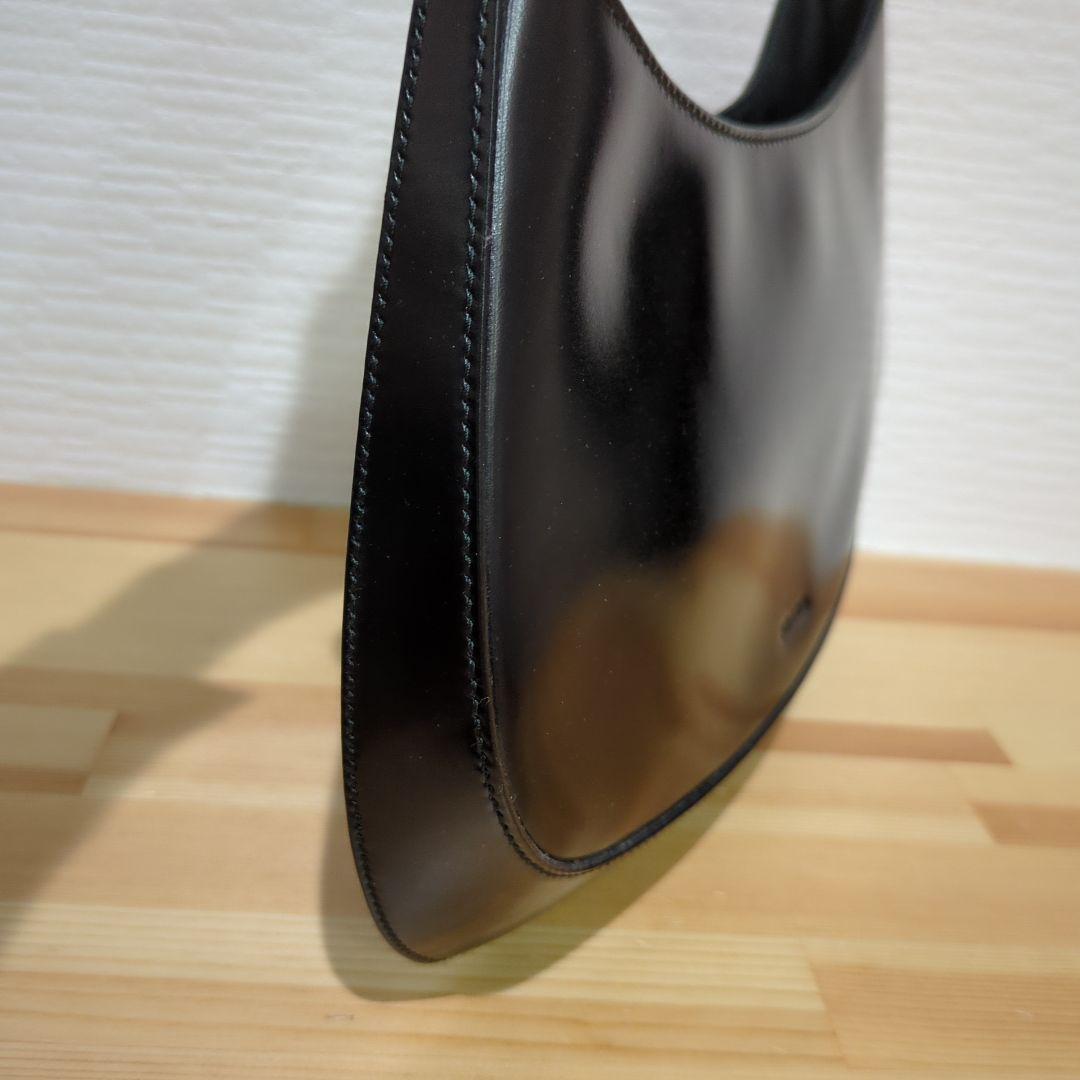 プラダ　レザーワンショルダーバッグ　美品　正規品　PRADAショルダー　レザー