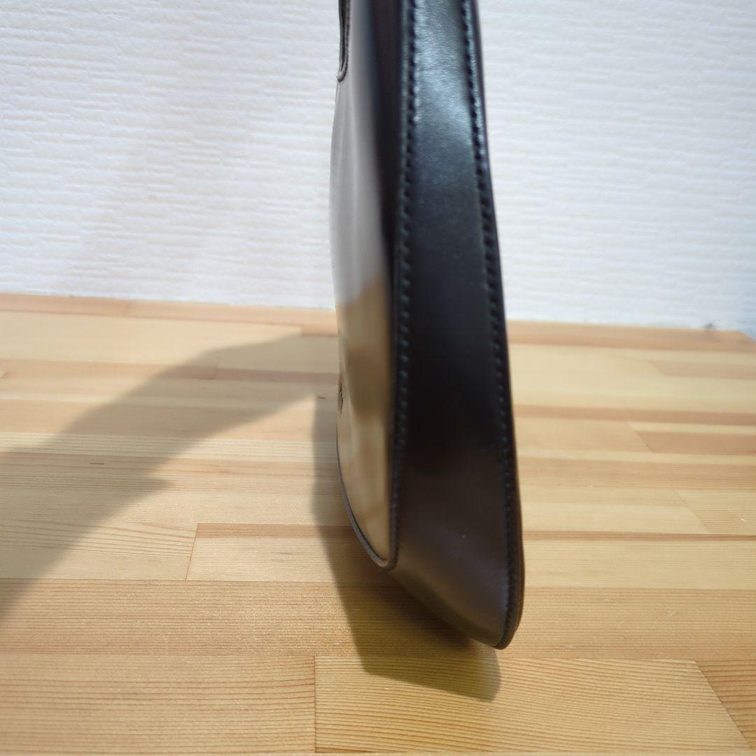 プラダ　レザーワンショルダーバッグ　美品　正規品　PRADAショルダー　レザー