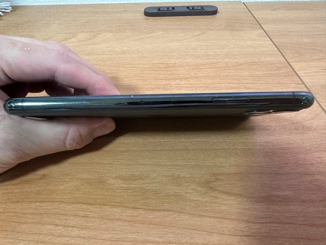 Iphone11promax 256GB 背面割れ