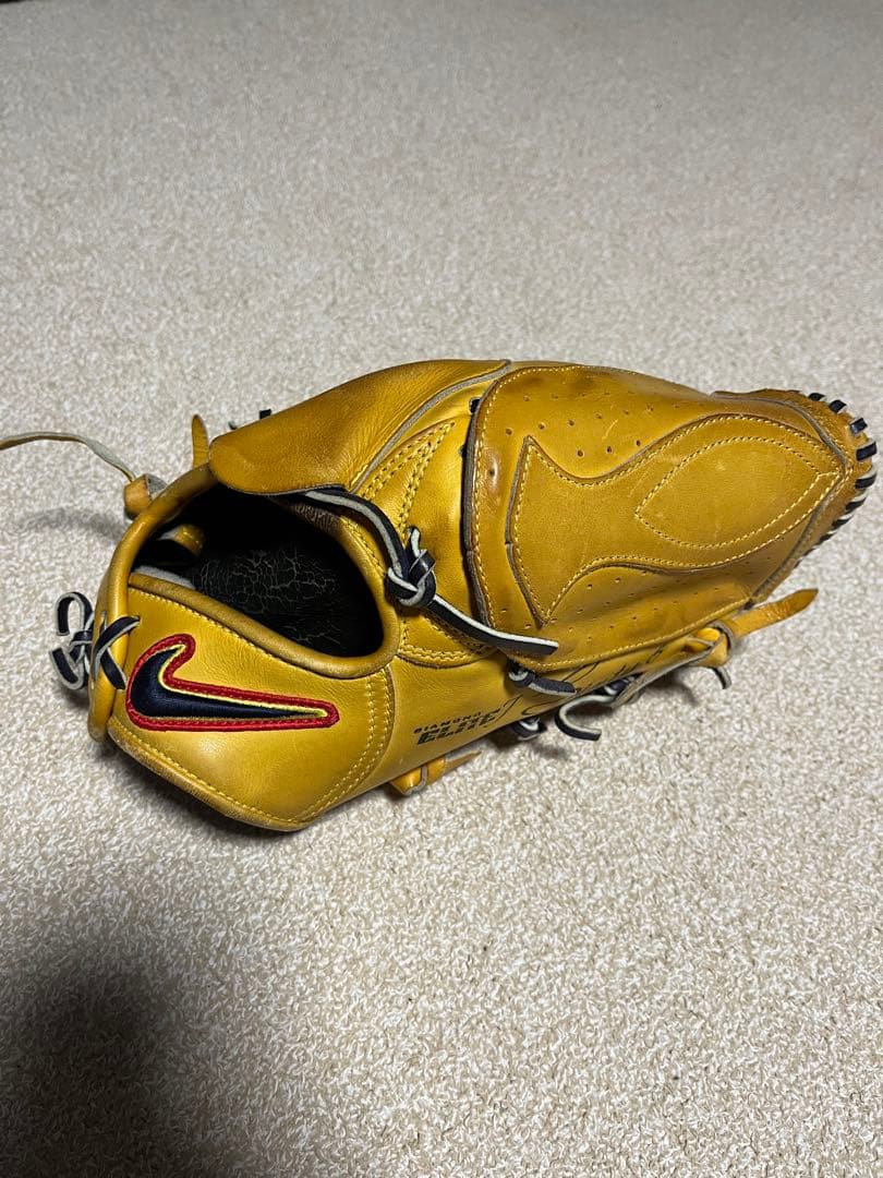 Nike Elite 野球グローブ イエロー