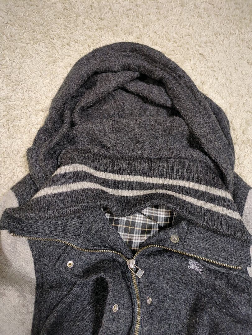 【希少】バーバリーブルーレーベル　スタジャン　フード　チェック　ホースロゴ刺繍