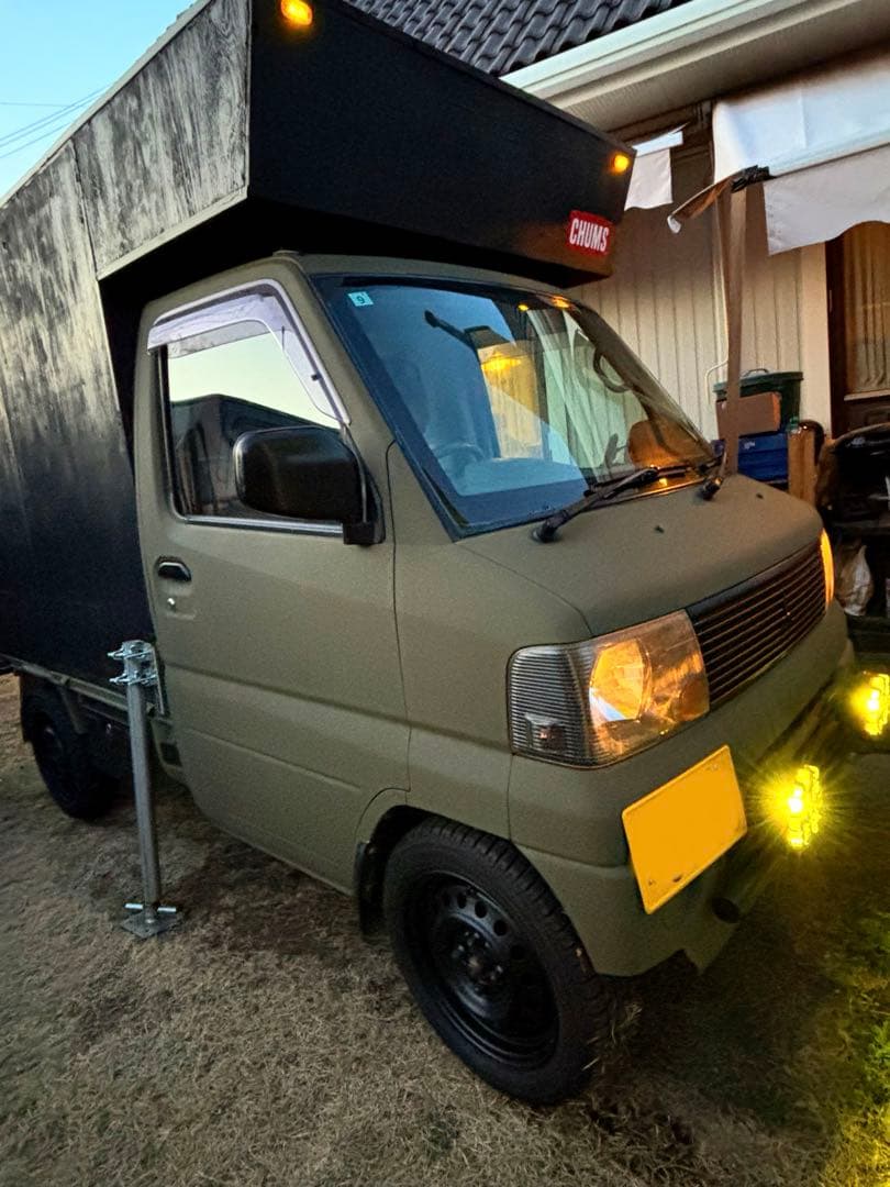 エンジンリフレッシュ済トラキャン5速マニュアル4WD移動販売車キッチンカー軽トラ