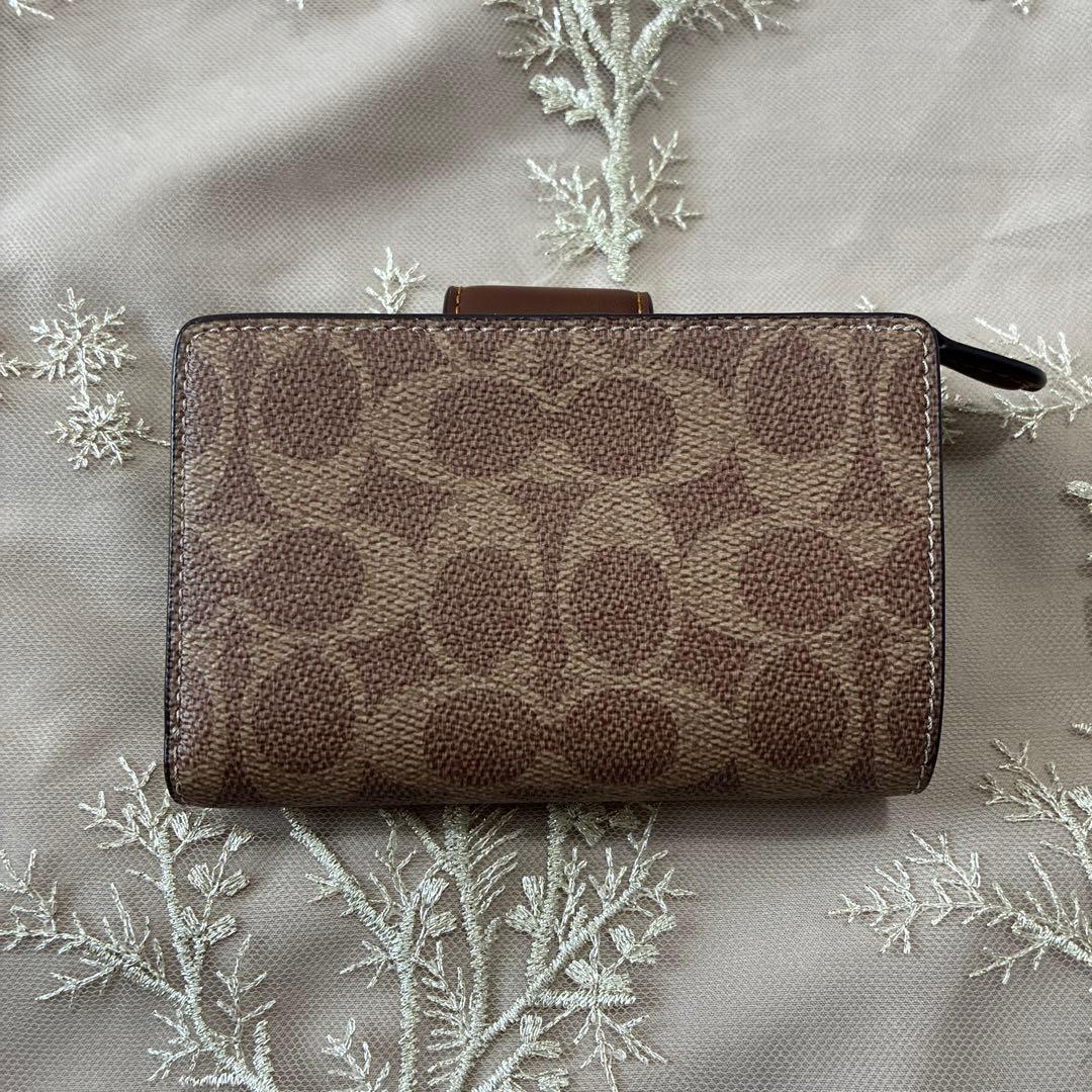 【新品未使用】COACH 二つ折り財布 ブラウン CW786