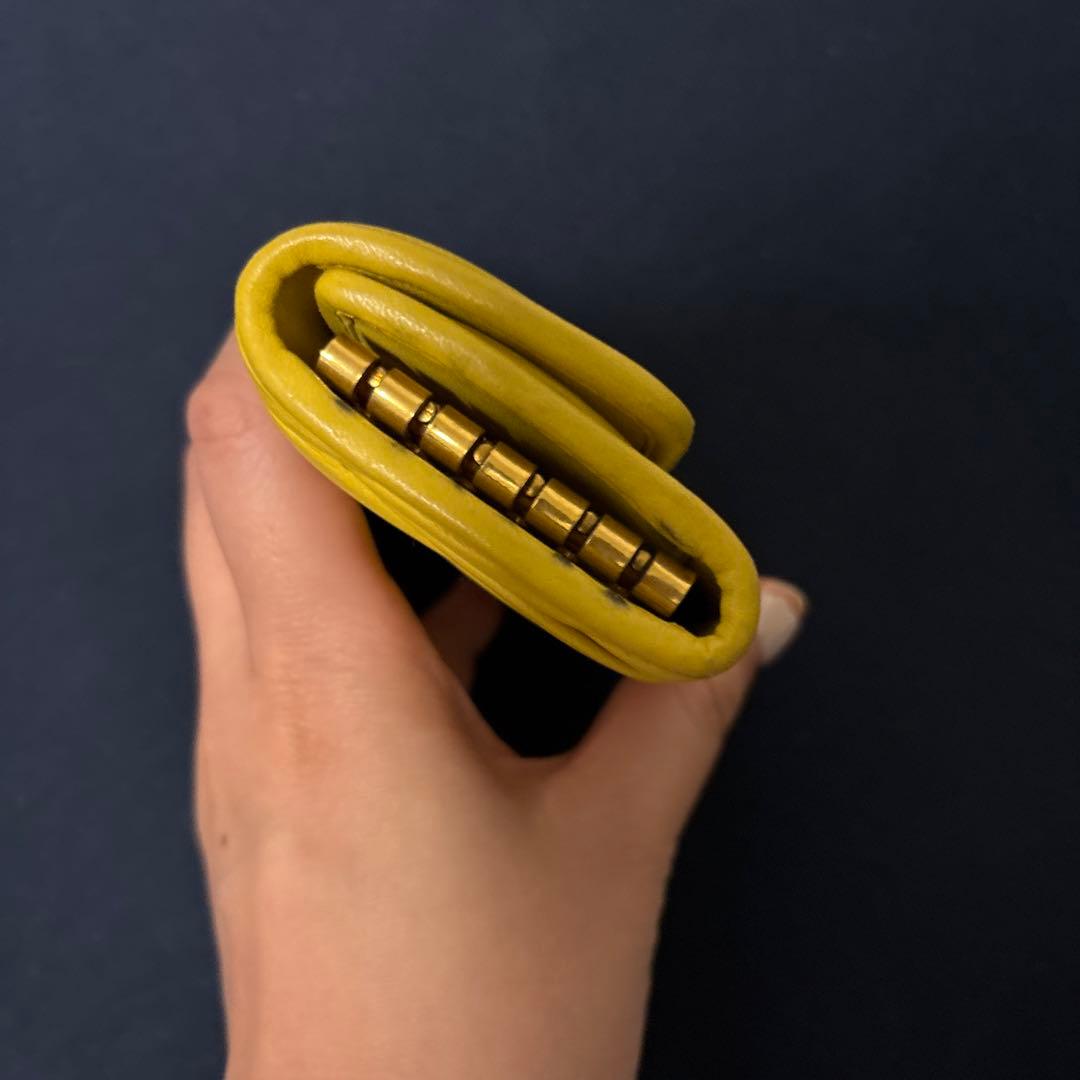 miu miu イエローレザーキーケース