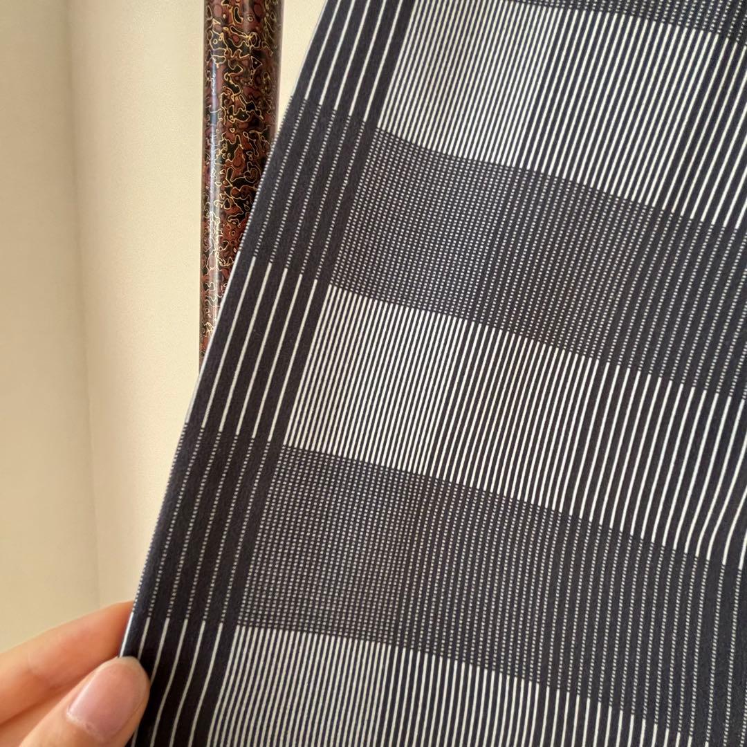 超美品　長襦袢　現代　正絹　着物　袖無双　グレー　黒　チェック柄　123裄65