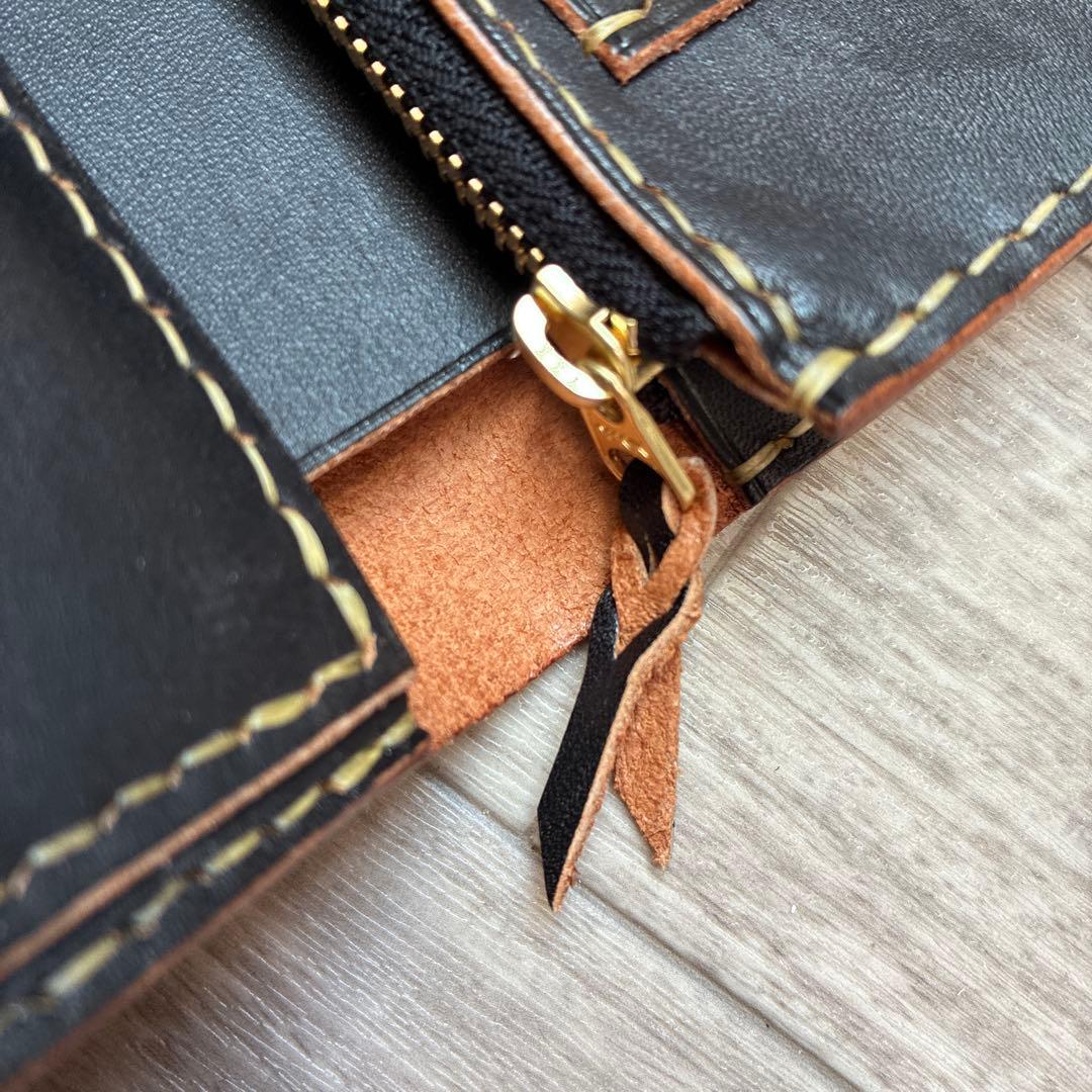 【茶芯ブラック】ミドルトラッカーウォレット　真鍮　お札を折らずに収納　タイプB