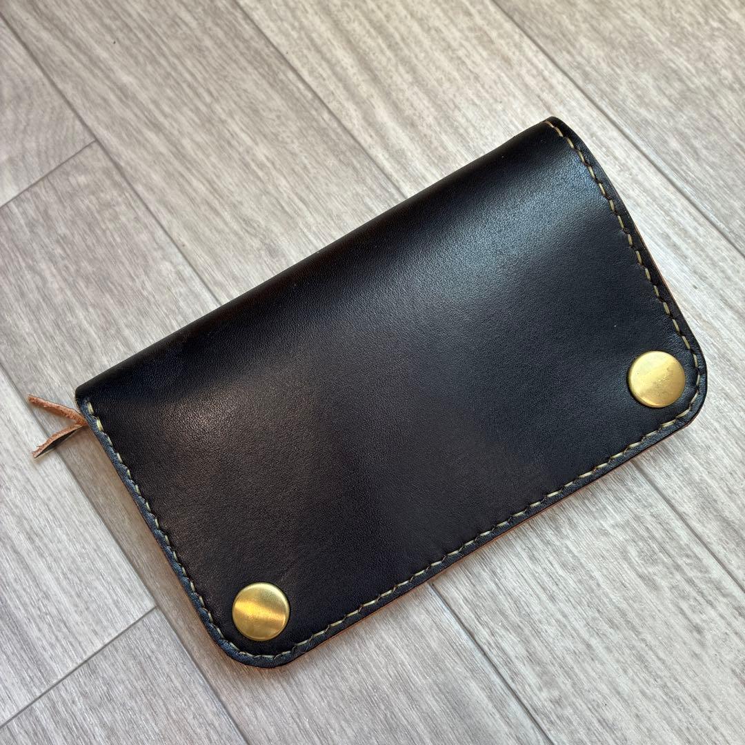 【茶芯ブラック】ミドルトラッカーウォレット　真鍮　お札を折らずに収納　タイプB