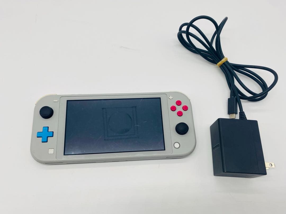 Nintendo Switch Lite　ザシアン・ザマゼンタ ①