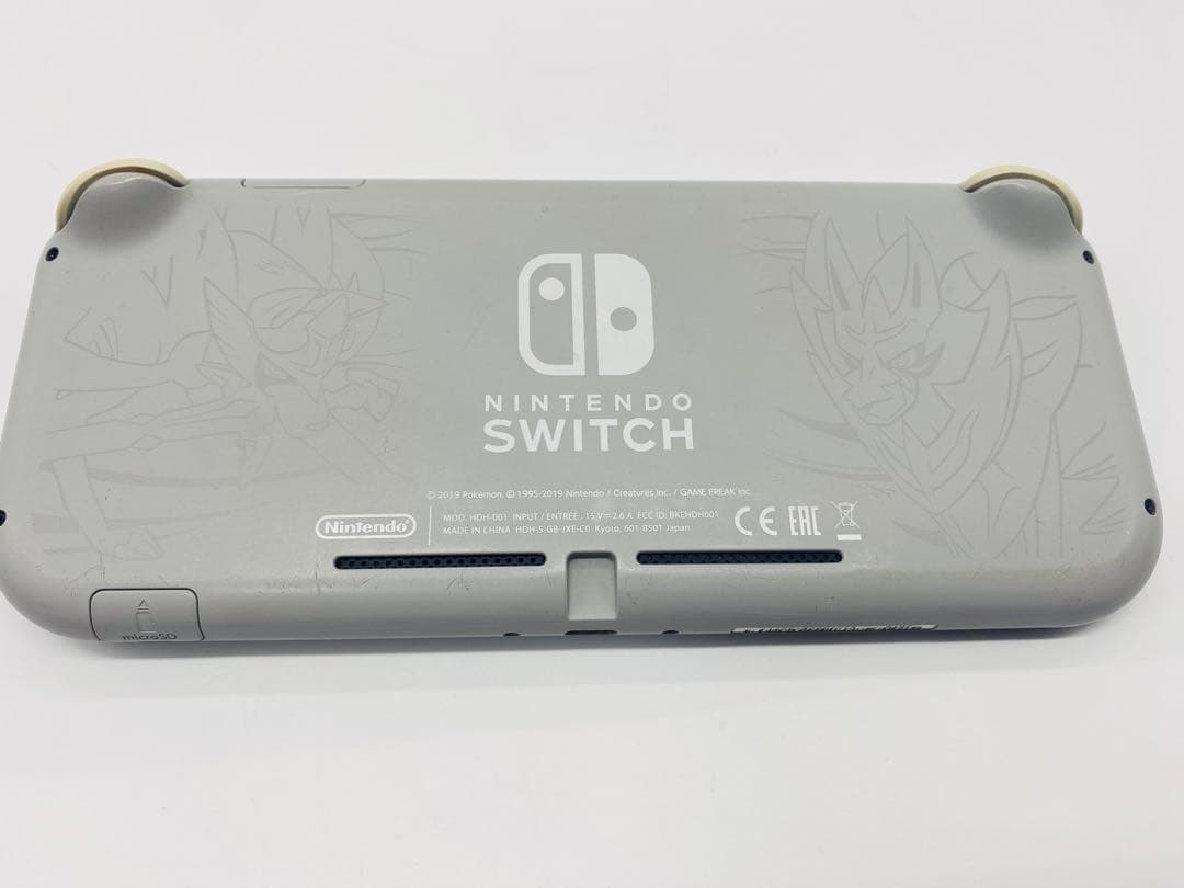 Nintendo Switch Lite　ザシアン・ザマゼンタ ①
