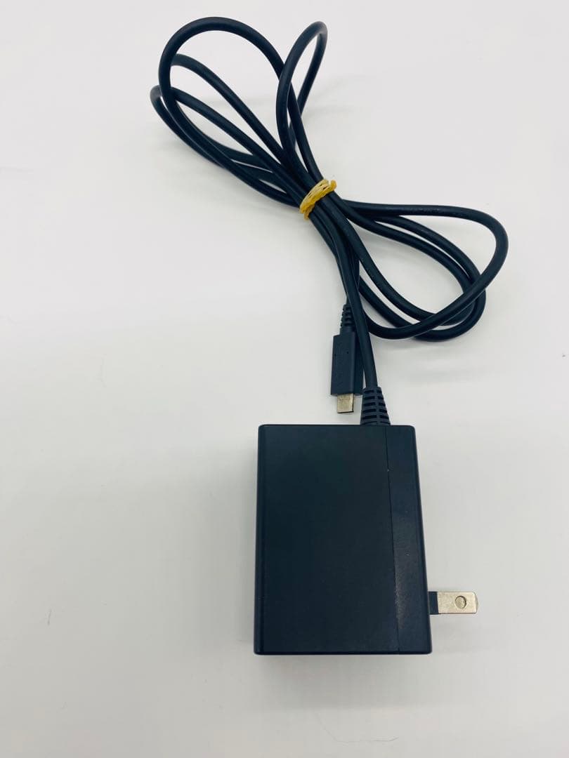 Nintendo Switch Lite　ザシアン・ザマゼンタ ①