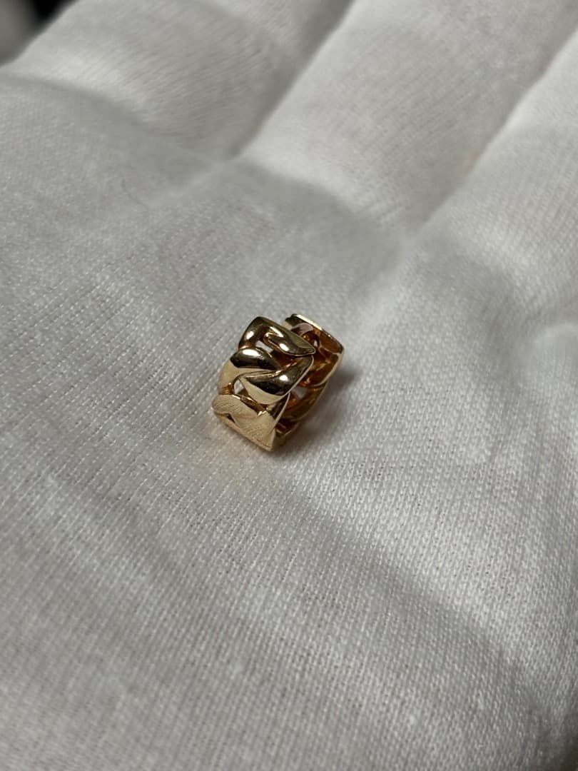 アヴァランチ　イエローゴールドピアス 10k