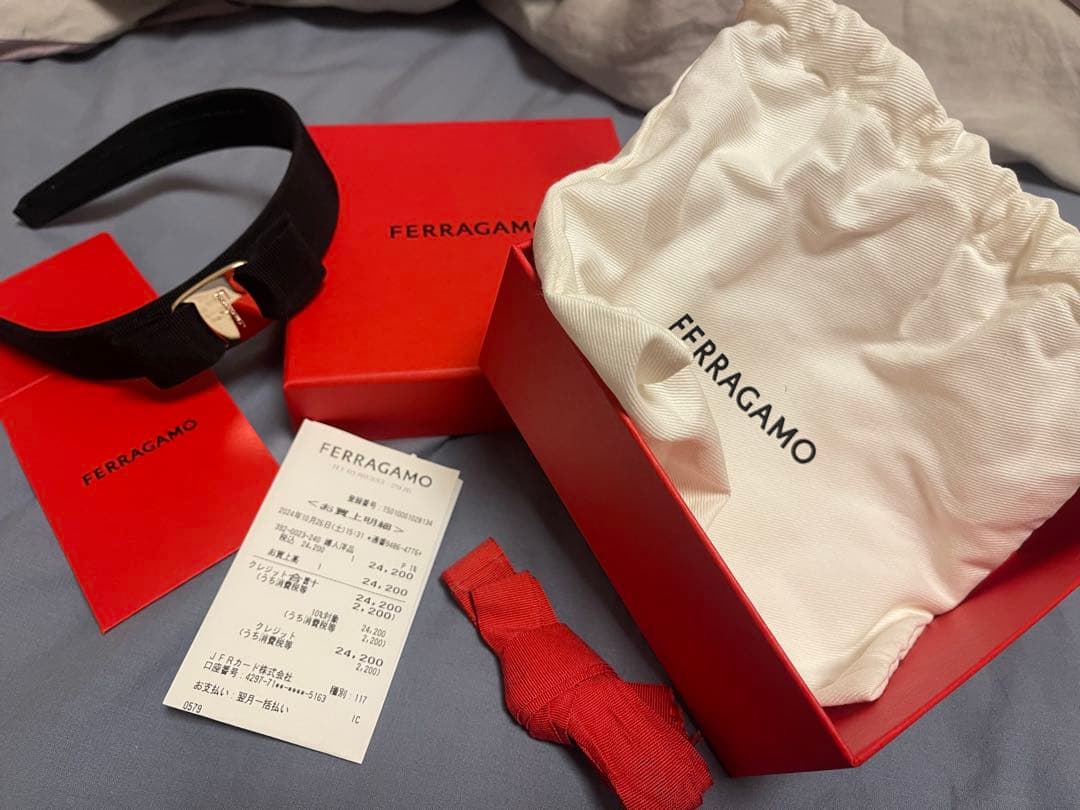 【新品・正規品】フェラガモ Ferragamo ヘアバンド ブラック 箱付き