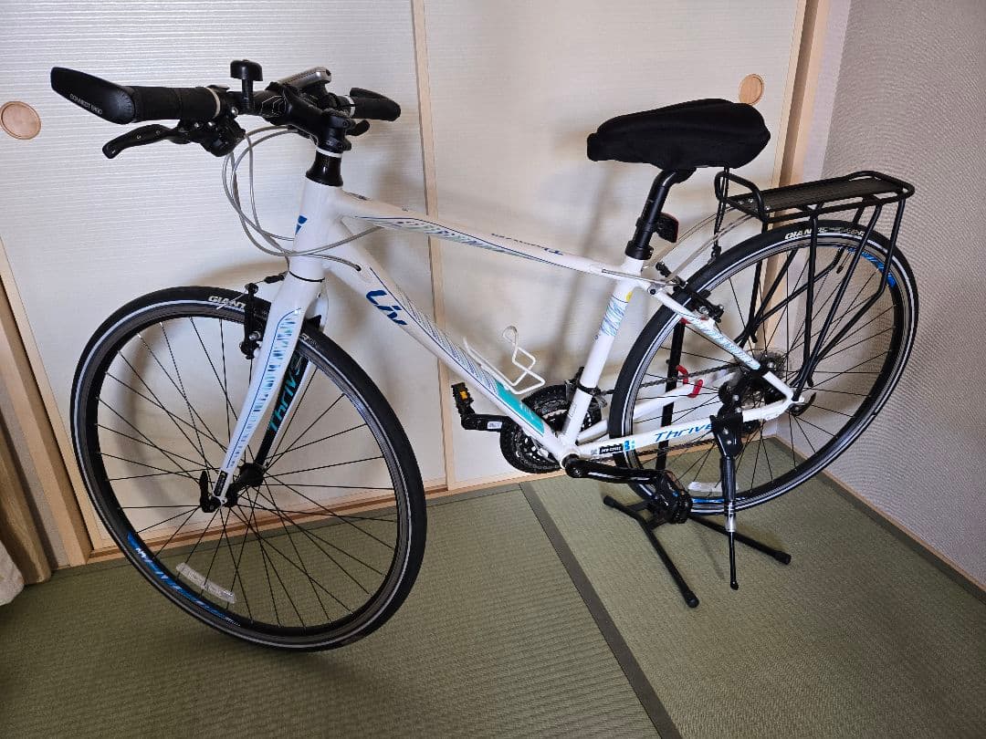 Giant クロスバイク ホワイト