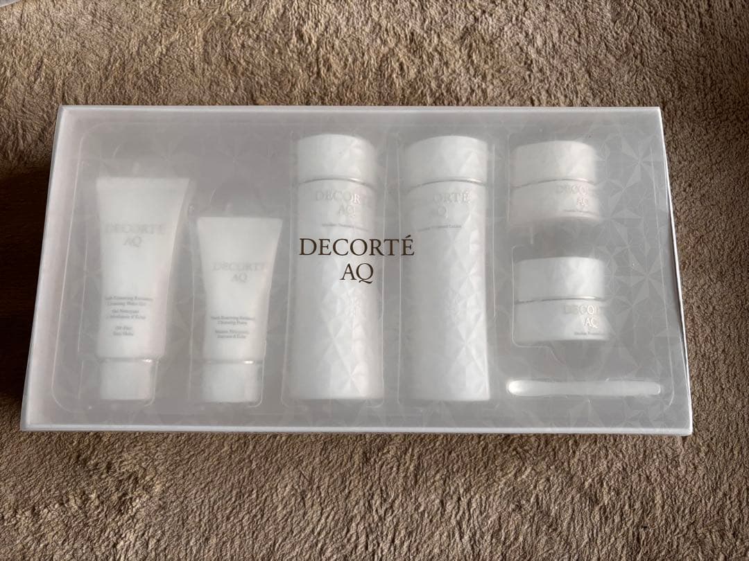 【新品・未使用】コスメデコルテ AQ ラディアンス コフレI