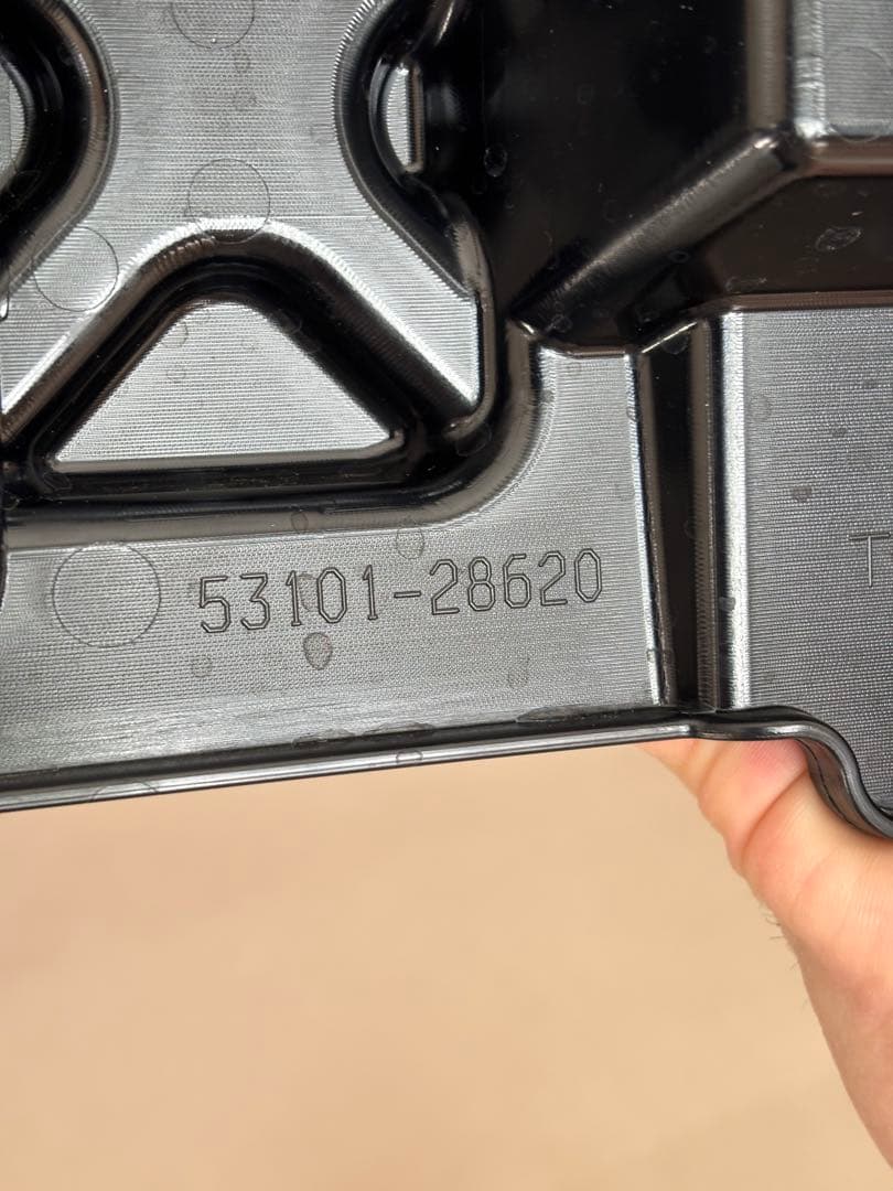 ヴォクシー80 フロントバンパーガーニッシュ