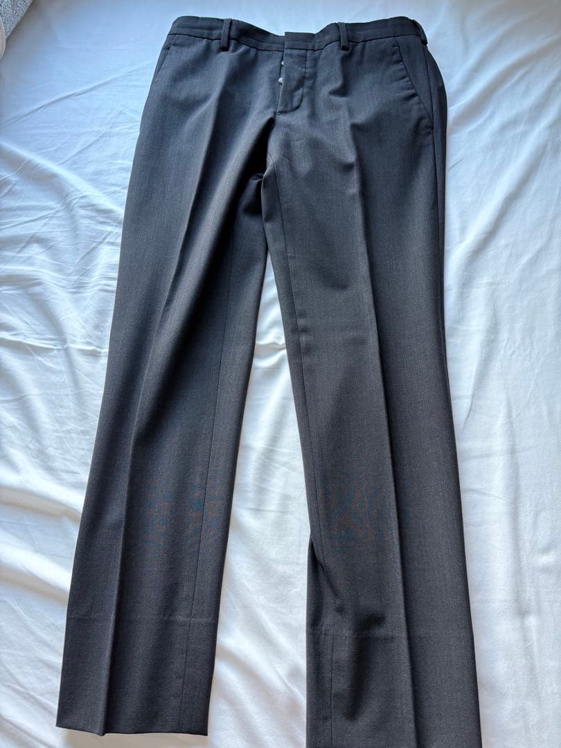 PRADA ダークグレー スラックス