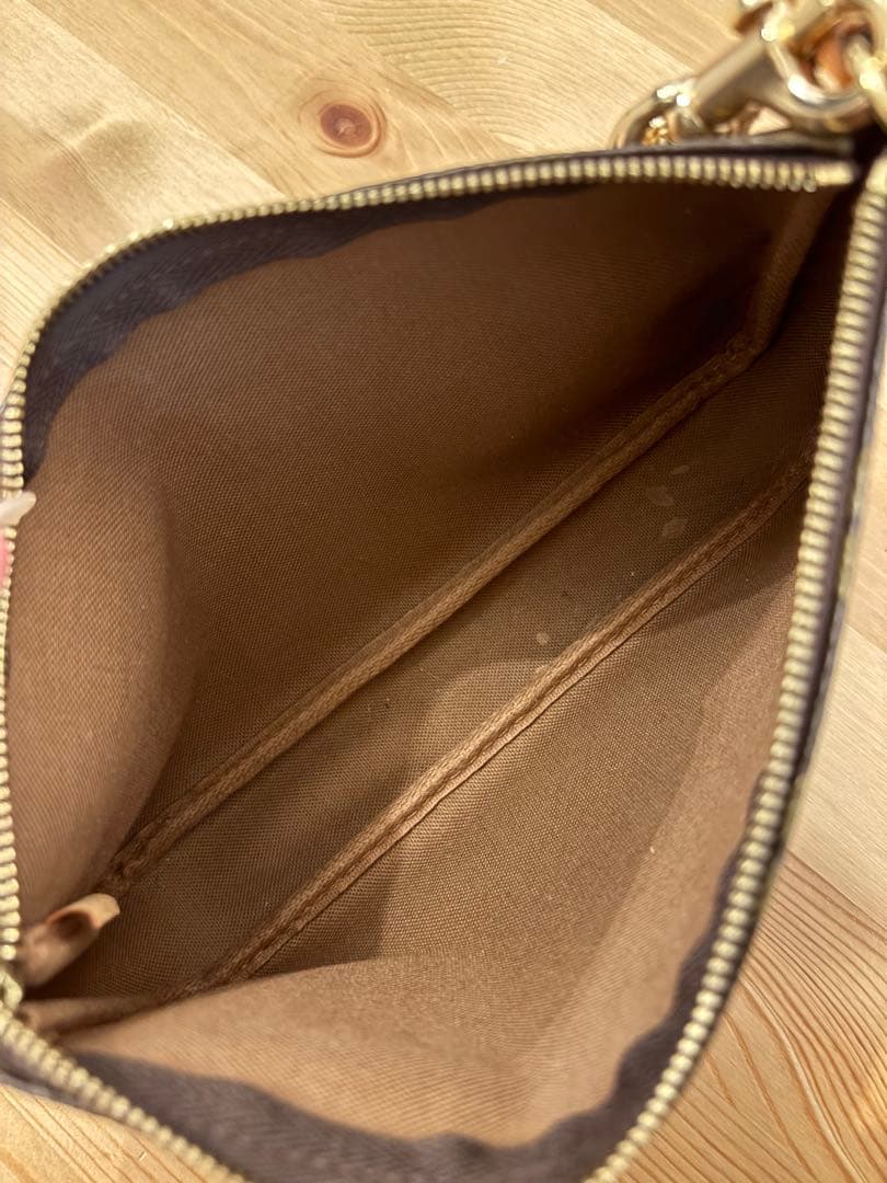 Louis Vuitton モノグラム ポシェットアクセソワール　COACH