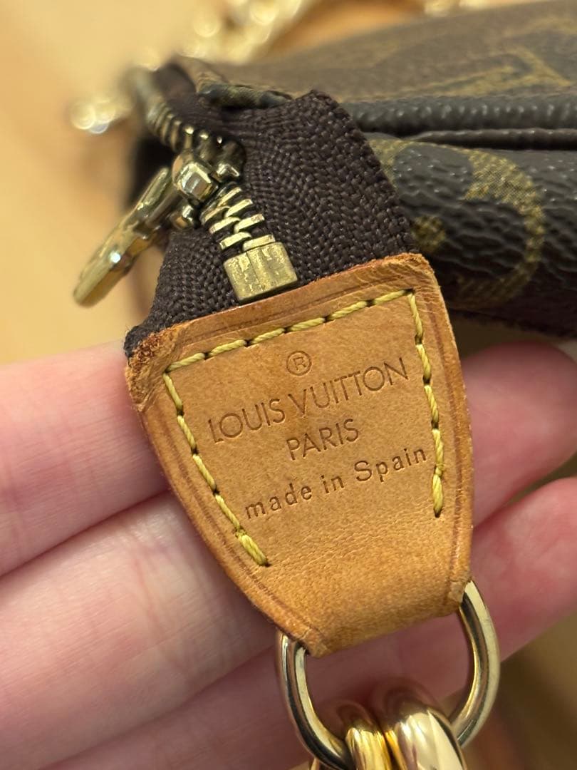 Louis Vuitton モノグラム ポシェットアクセソワール　COACH