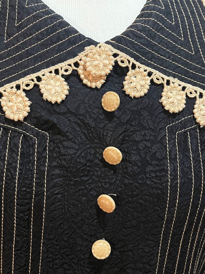 ANNA SUI 黒のレース付き長袖ワンピース　お値下げしました