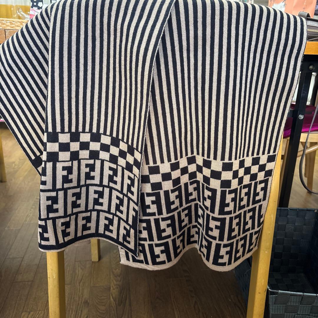 FENDI ストライプ ウールマフラー