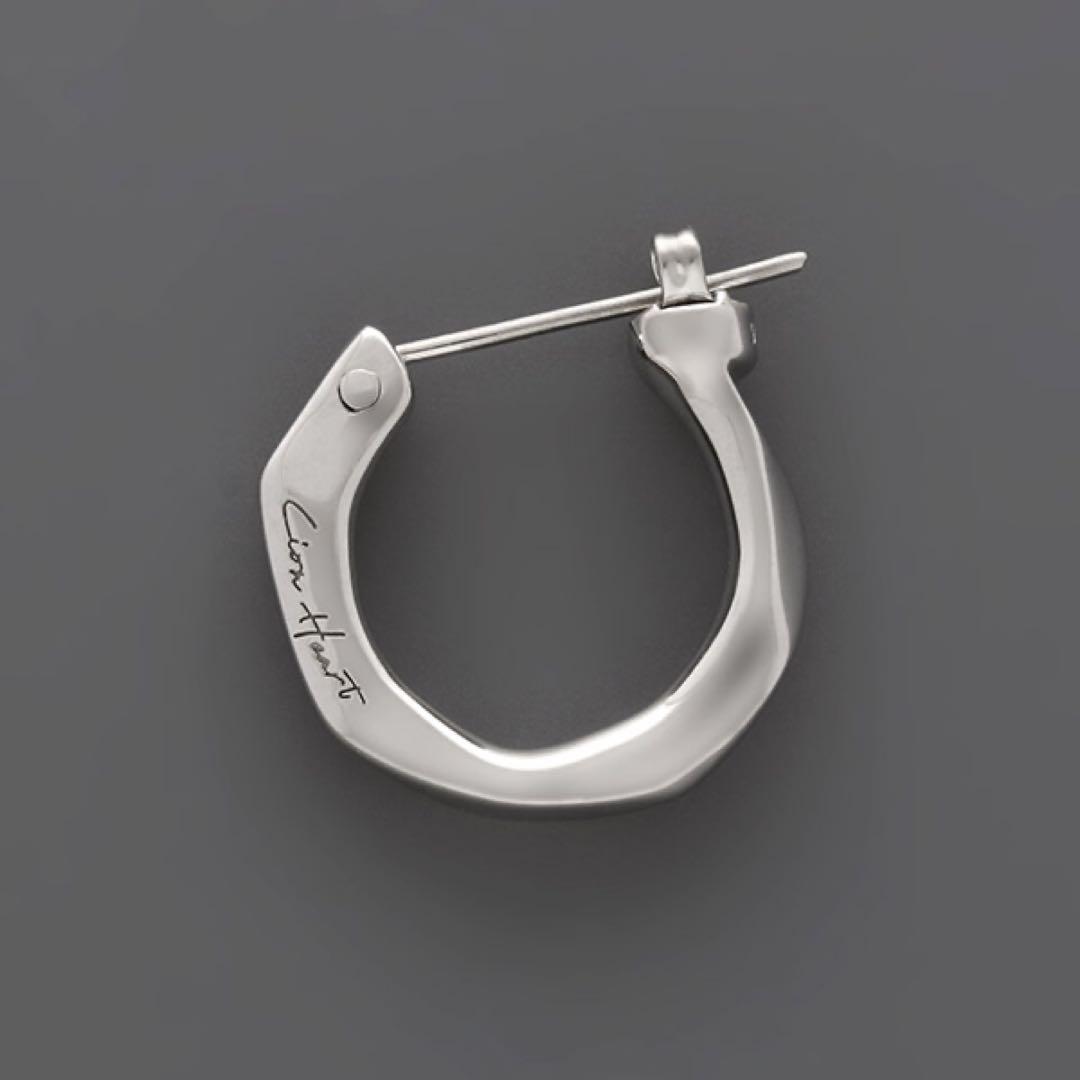 LION HEART シルバーピアス