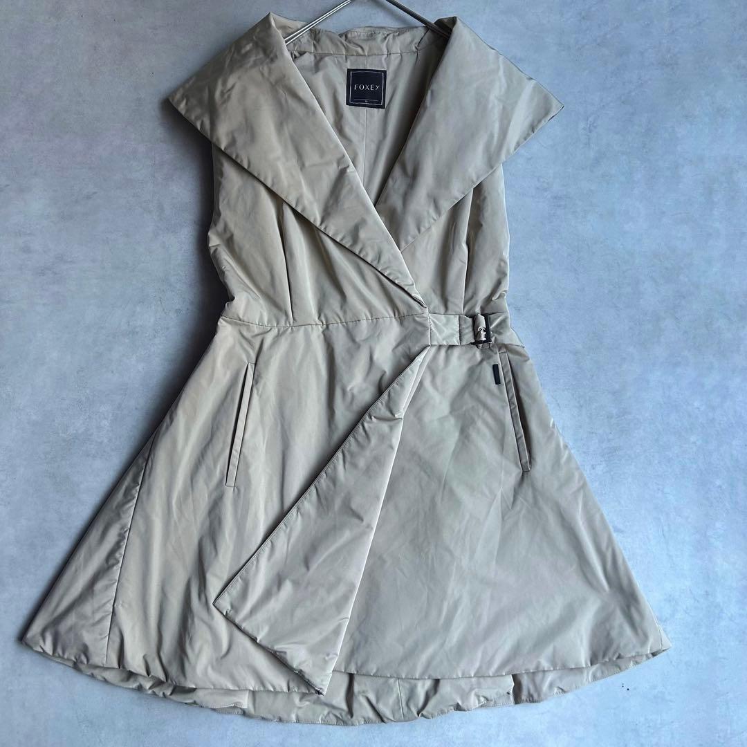 美品✨フォクシー ラッフルシェイプ ロングジレ 中綿 女優襟 ベージュ コート