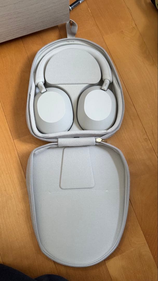 SONY WH-1000XM5 ワイヤレスヘッドフォン