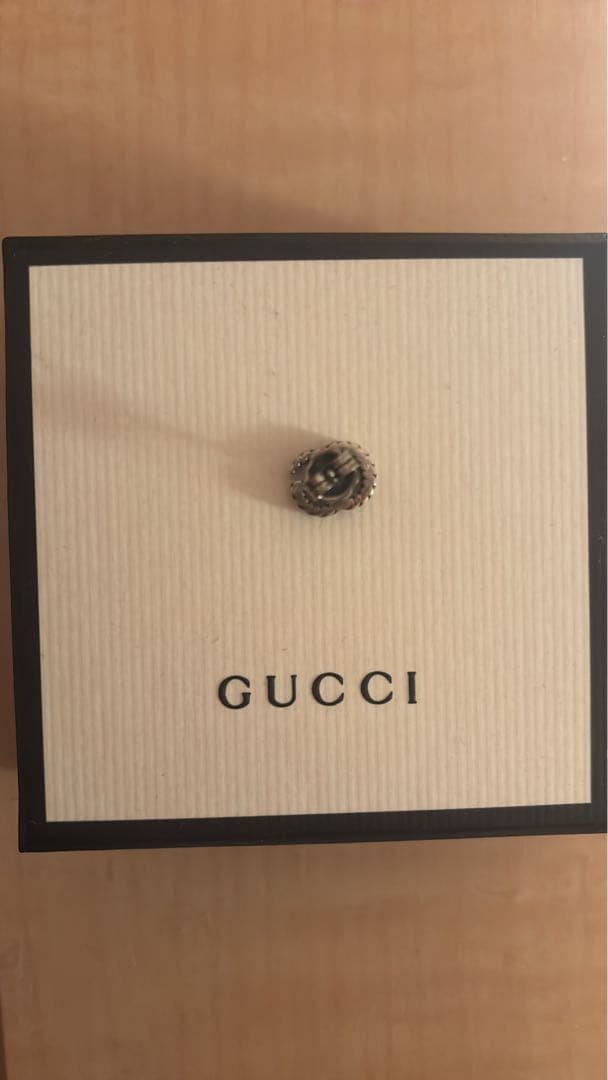 GUCCI ロープ状Gロゴ シルバー片耳用ピアス