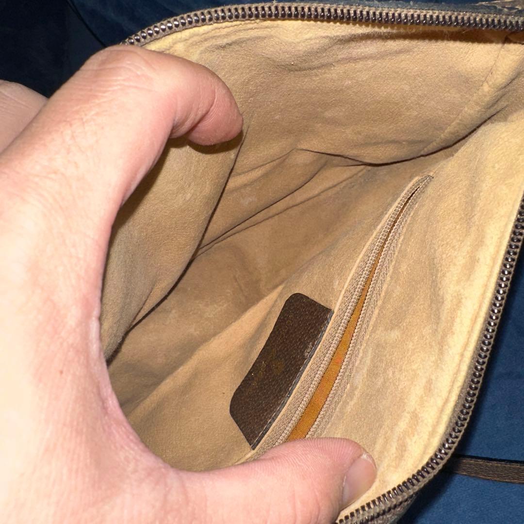 Gucci GGキャンバス ショルダーバッグ 最終値段