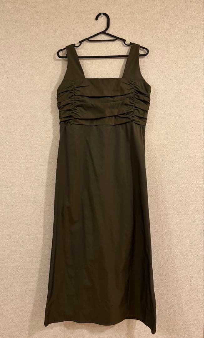 【美品】刺繍入りオケージョンドレス　パーティードレス