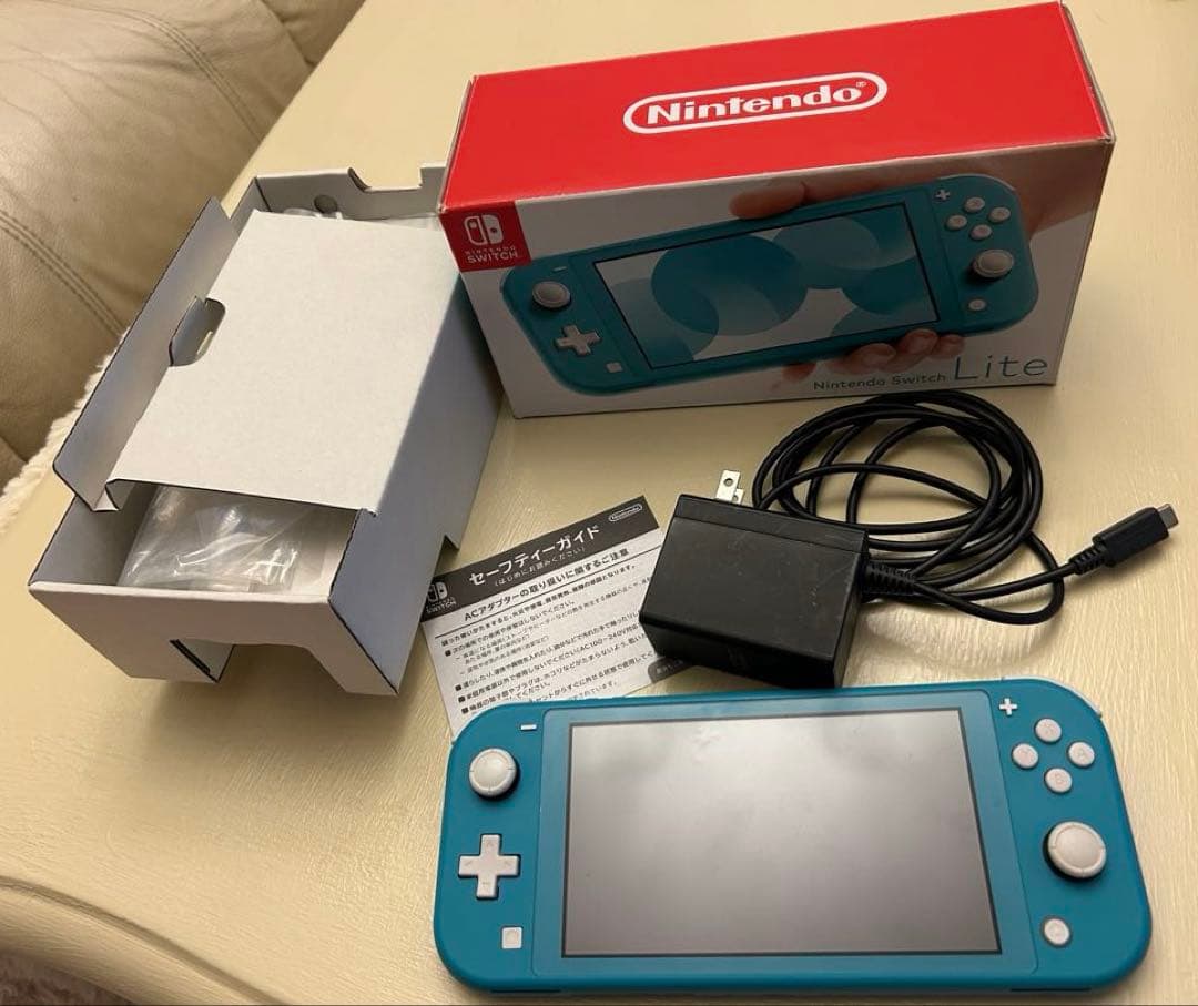 Nintendo Switch Lite本体 (ターコイズ) 充電器・箱あり