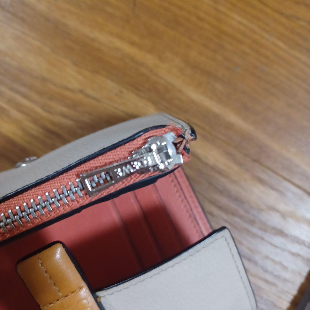 LOEWE グレー 三つ折り財布