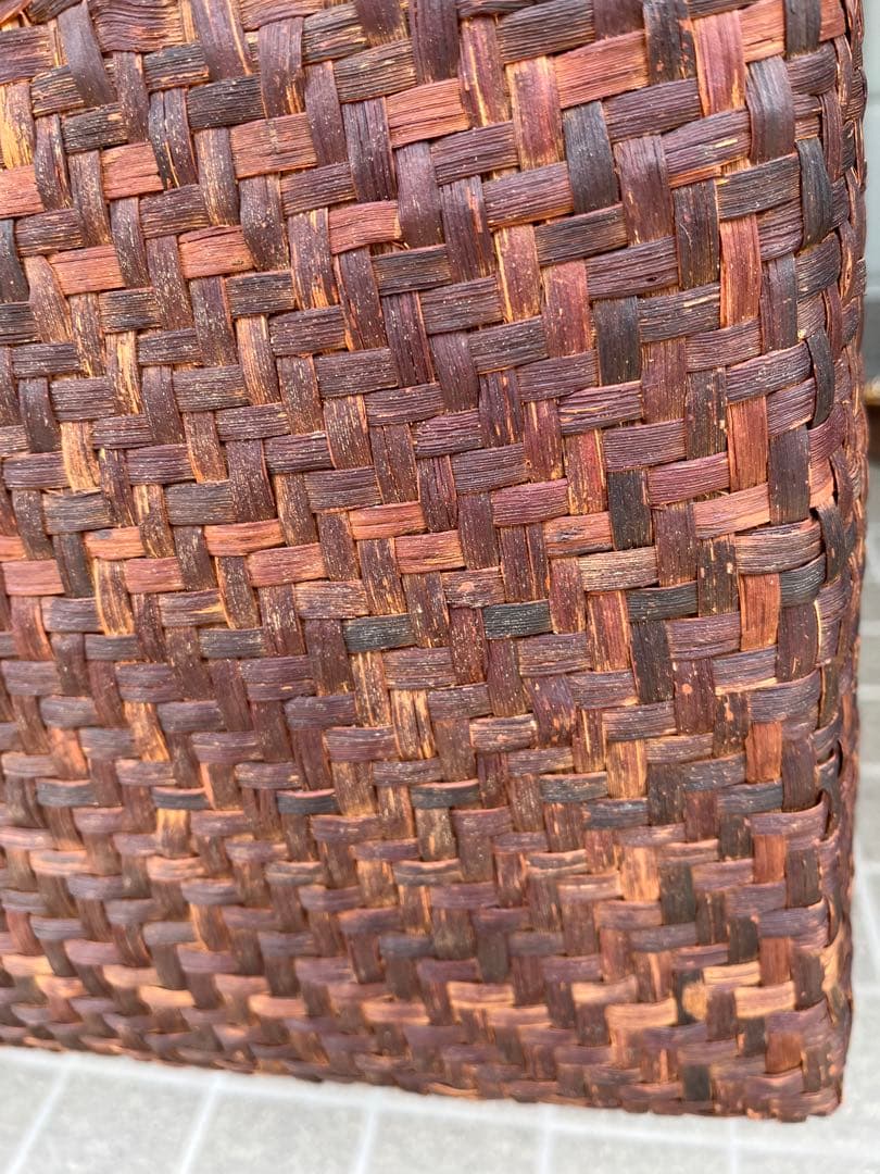 職人技A4可◆山ぶどう 山葡萄 かごバッグ◆幅35㎝、高さ27㎝、マチ14.5㎝