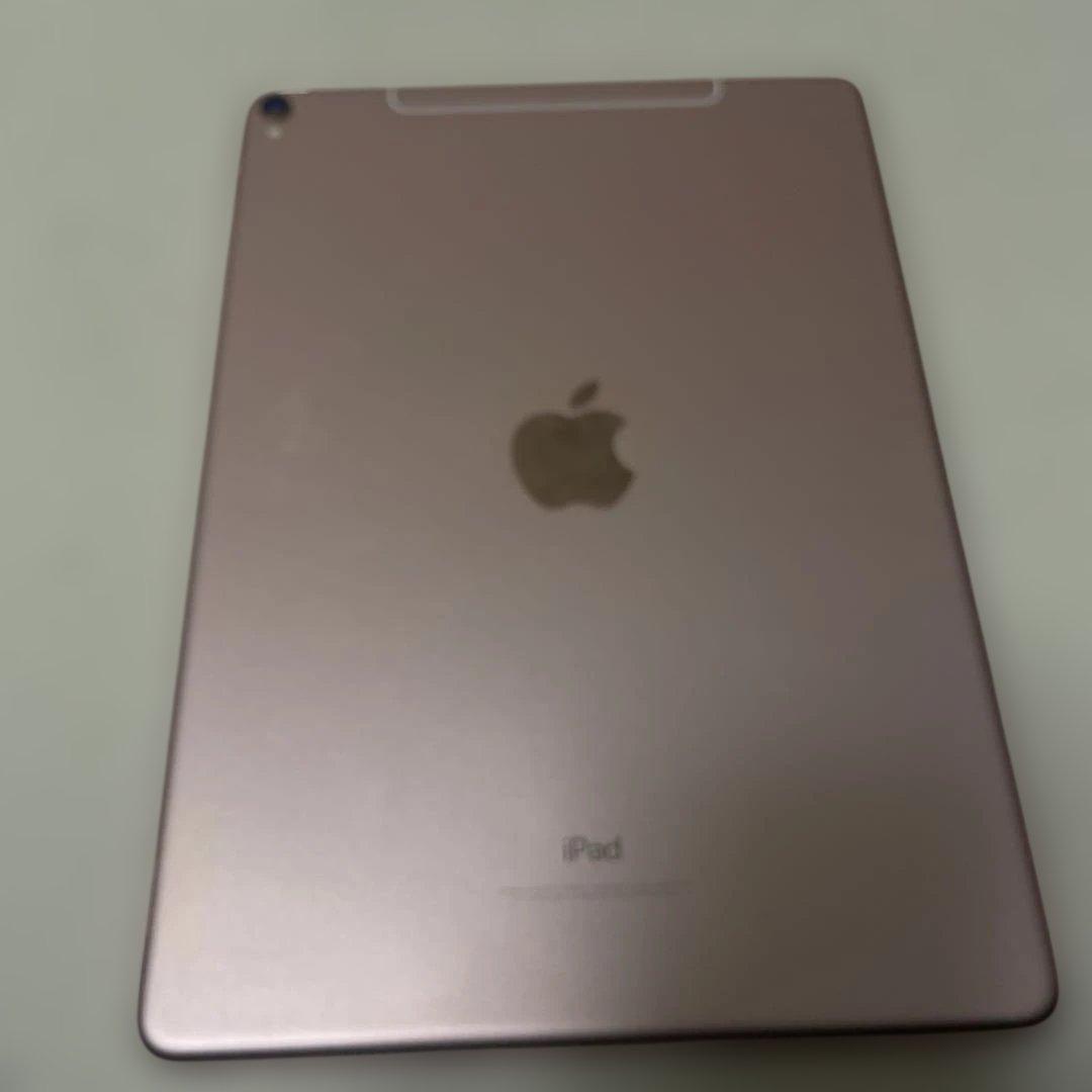 キ*イ様 iPad Pro (10.5インチ) 64GB バッテリー95%
